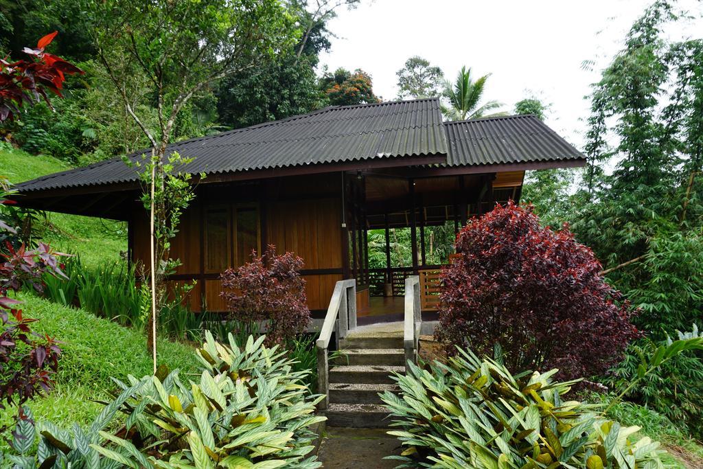 Green Lake Linow Hotel Tomohon Exterior photo